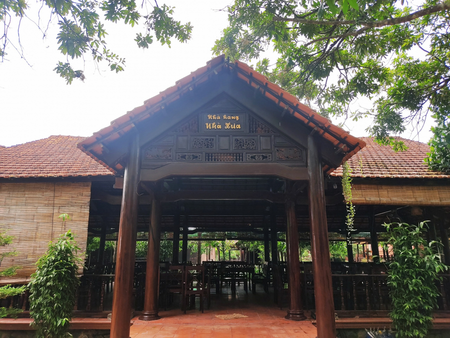 NHÀ HÀNG NHÀ XƯA