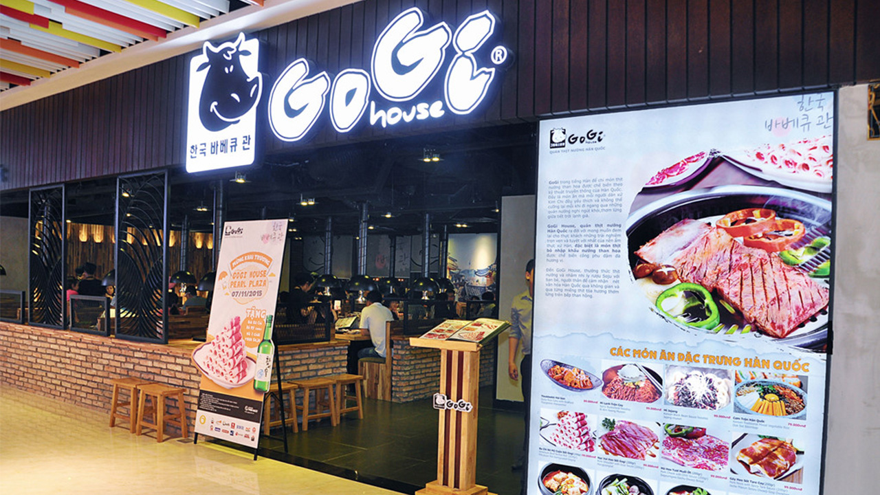 Không gian quán GOGI HOUSE khá rộng rãi