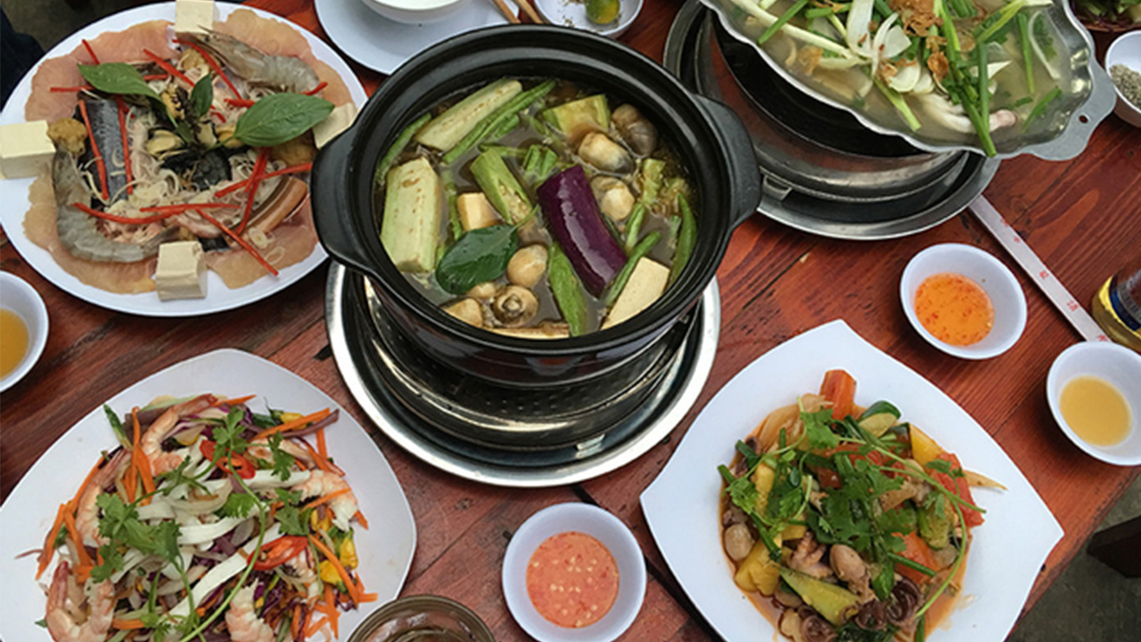 Tinh hoa hương vị lẩu mắm miền Tây tại Cát Tiên 2