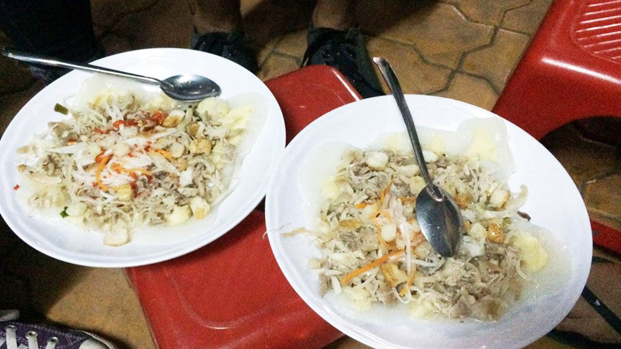 Bánh bèo chợ hàng bông