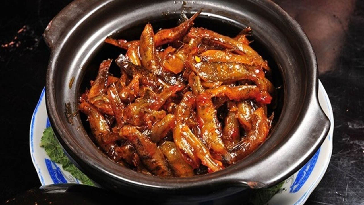 Cá bóng kho nước dừa