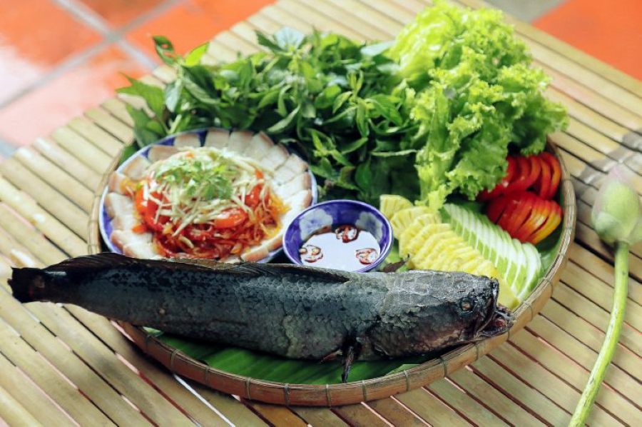 Cá lóc nướng trui