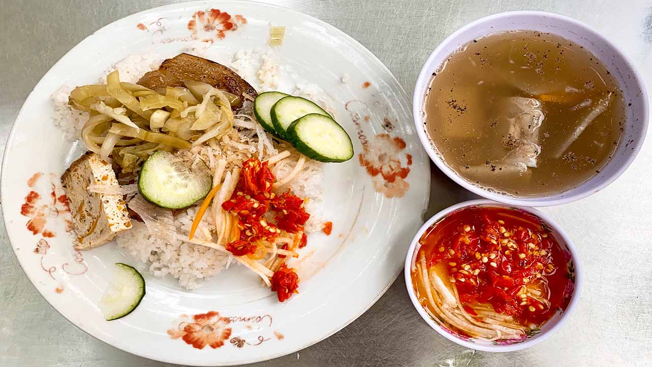 Cơm tấm sườn Côn Đảo