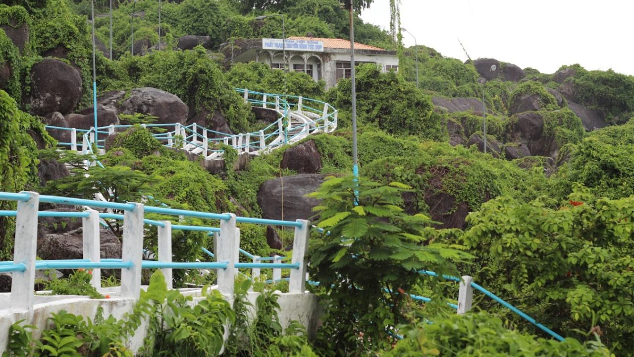 Khu du lịch Đồi Tức Dụp