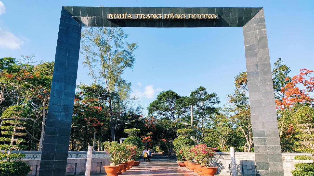 Nghĩa trang Hàng Dương