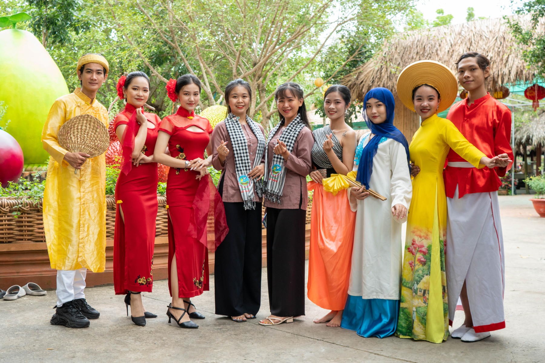 TOP 5 TRẢI NGHIỆM KHÔNG THỂ BỎ QUA TẠI LỄ HỘI ĐẶC SẢN MIỀN TÂY 2025