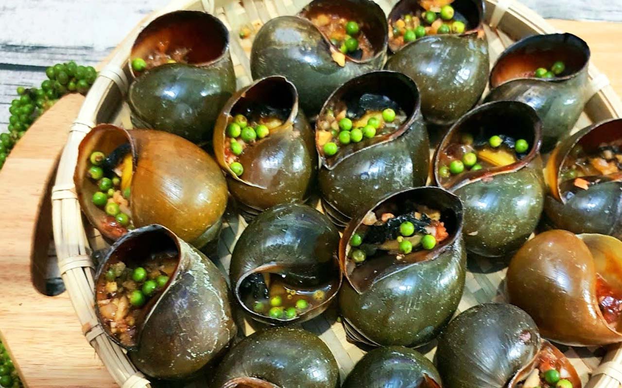 Ốc nướng tiêu xanh
