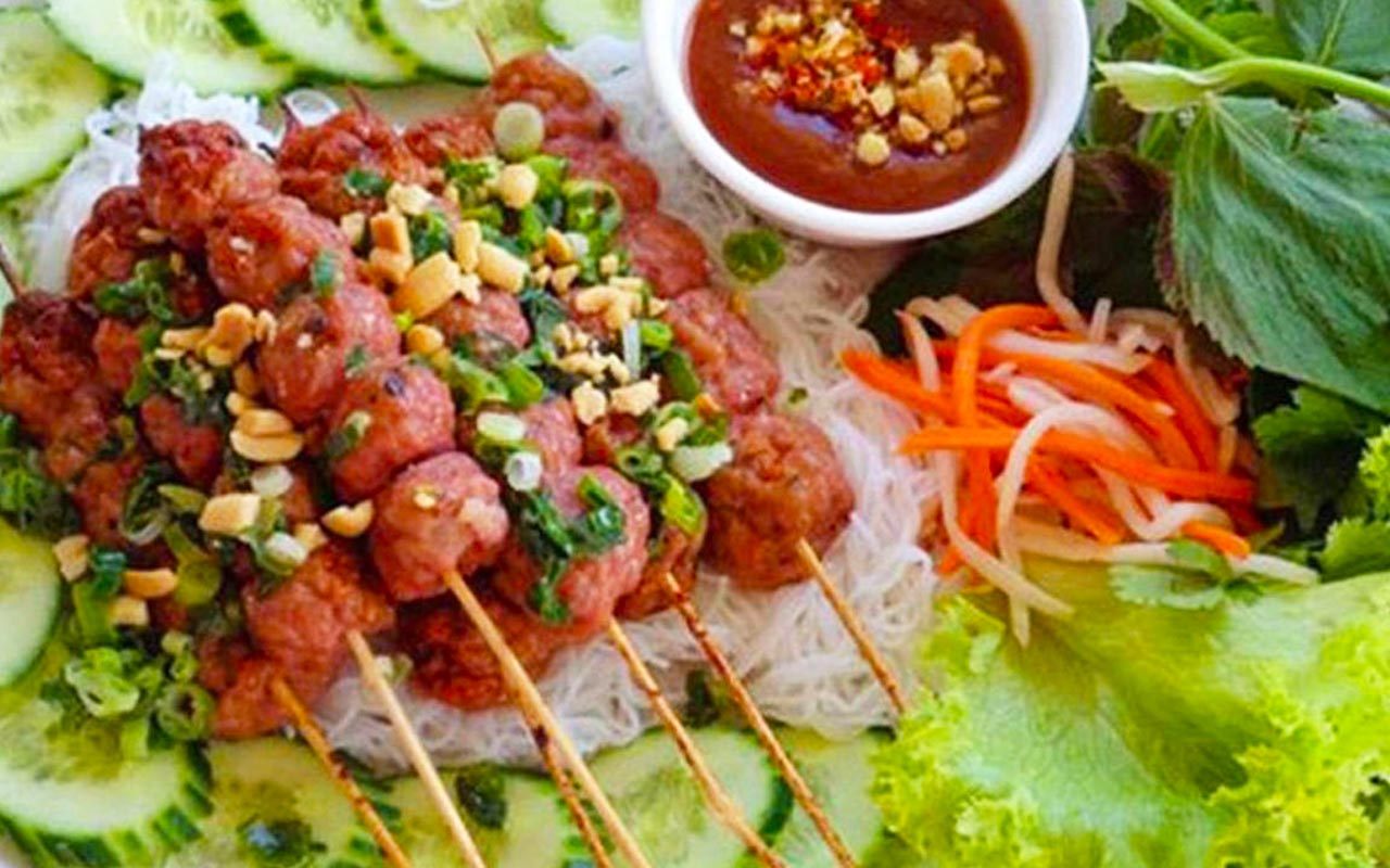 Nem nướng Cái Răng