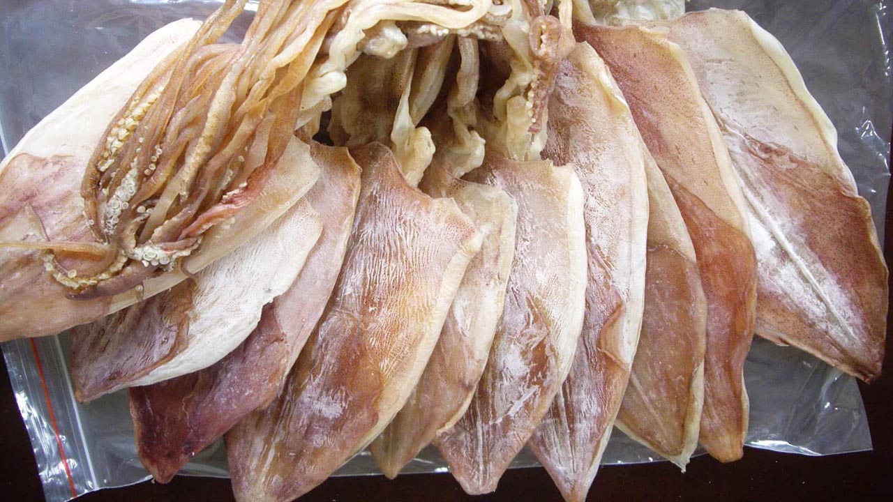 Mực khô một nắng