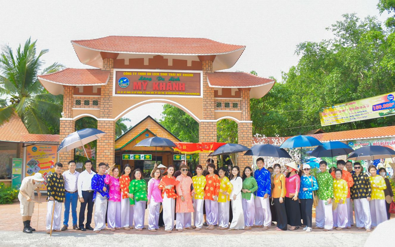 Trải nghiệm làm “điền chủ” tại làng du lịch Mỹ Khánh