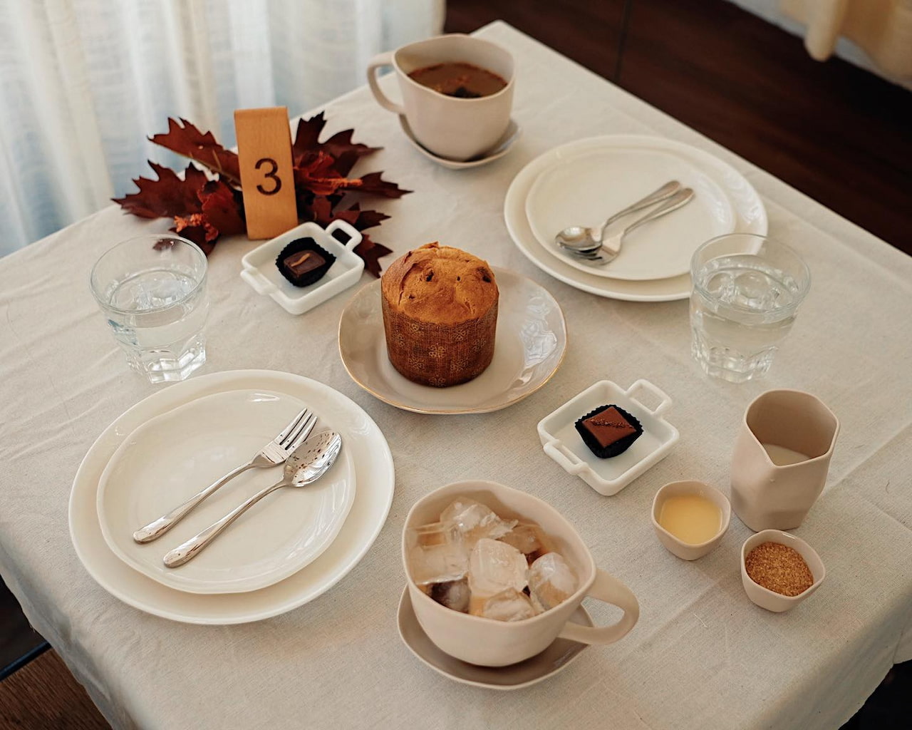 Quán cafe đẹp ở Cần Thơ - Chò Nâu Minimalism 