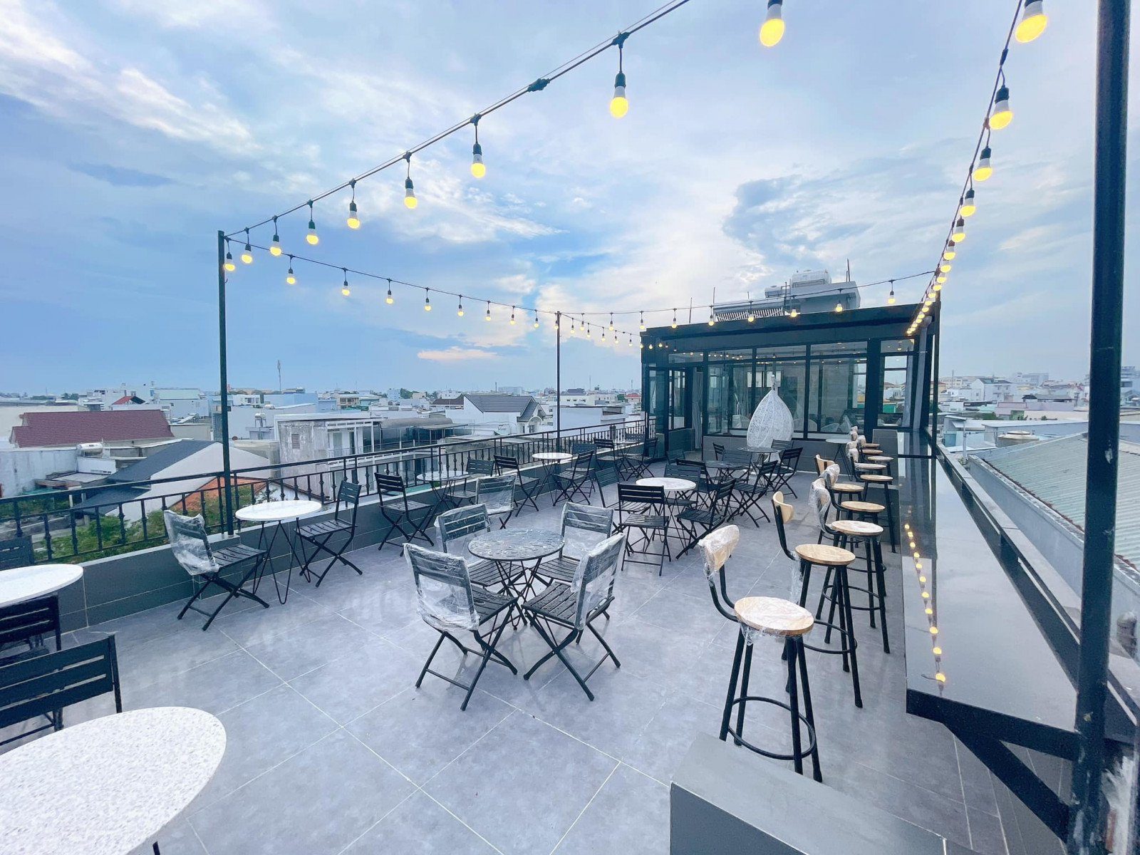 Quán cafe đẹp ở Cần Thơ - Coffee Club 