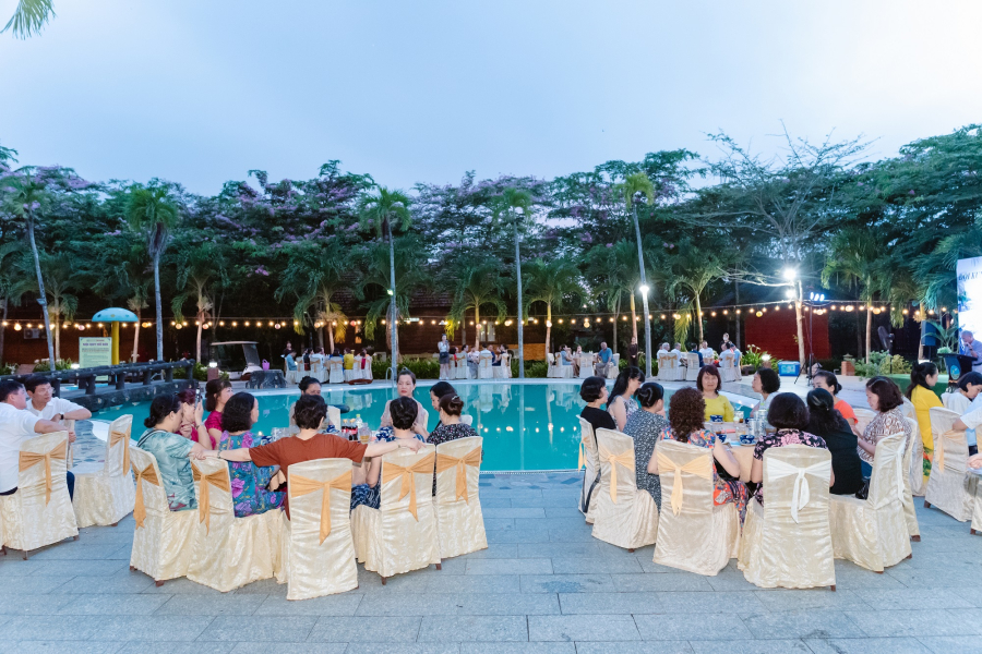 CHƯƠNG TRÌNH TOUR ĐẶC SẮC “ĐẠI GIA ĐÌNH ĐIỀN CHỦ”