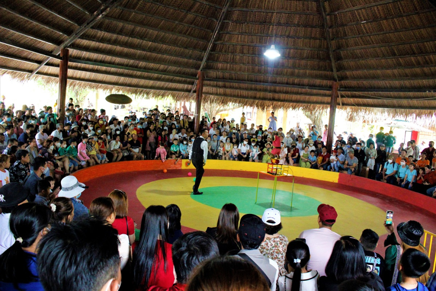 XIẾC THÚ NGHỆ THUẬT