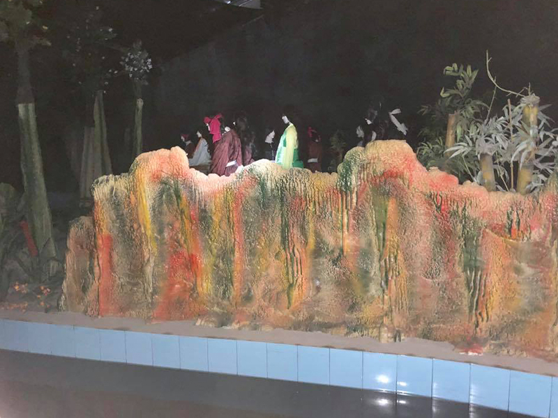 DÒNG SÔNG HUYỀN BÍ