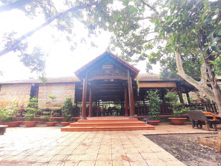 NHÀ HÀNG NHÀ XƯA