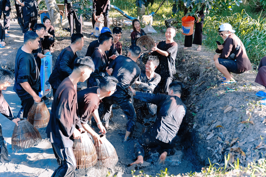 Tour 2 Ngày 1 Đêm  Vui chơi xoả stress - Gắn kết cùng team