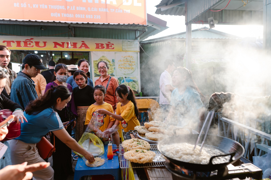 FULL PACKAGE 2 DAYS 1 NIGHT AT MY KHANH TOURIST VILLAGE TOUR