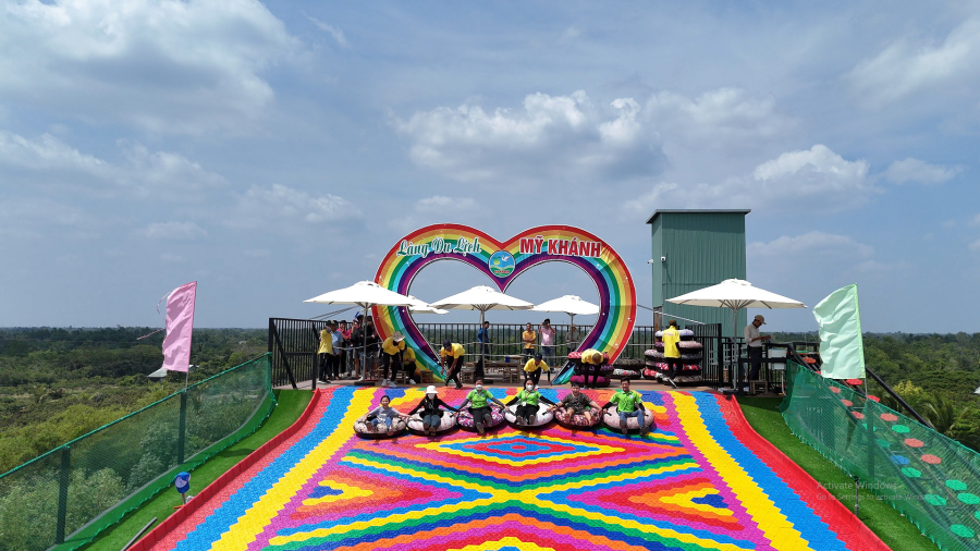 Thảm Trượt Cầu Vồng